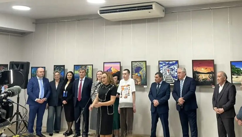 Вчера в Национальном музее Кабардино-Балкарской Республики (г. Нальчик) в рамках Всемирного дня распространения информации о проблеме аутизма состоялся благотворительный фестиваль творчества «Человек дождя»