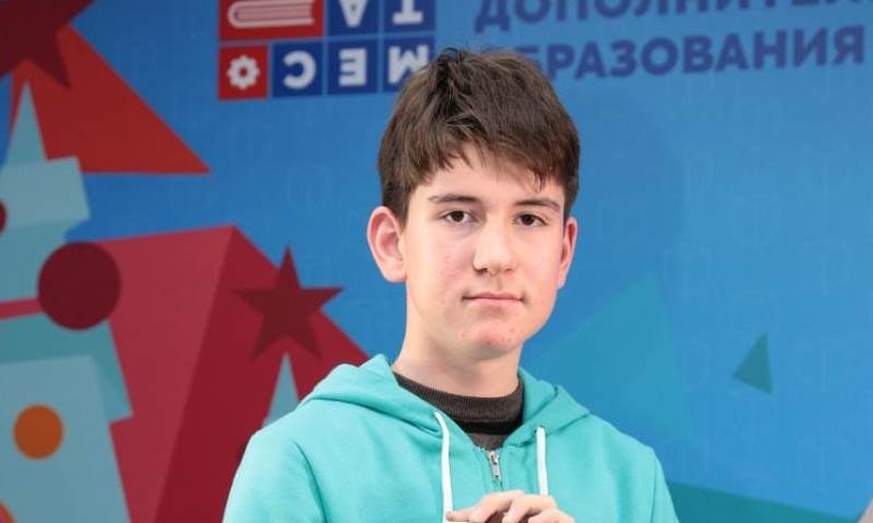 Максим Байменов - участник праздничного предновогоднего мероприятия «Успешная ёлка» в Москве