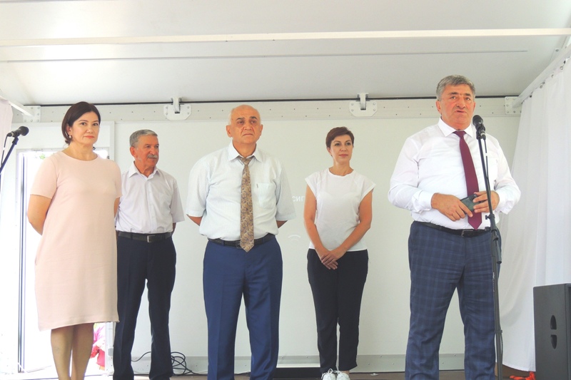 На вакцинацию, как на праздник