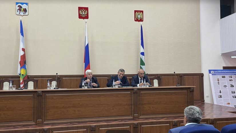 В администрации Зольского района состоялось собрание актива района под председательством первого заместителя главы местной администрации А.Т. Беева